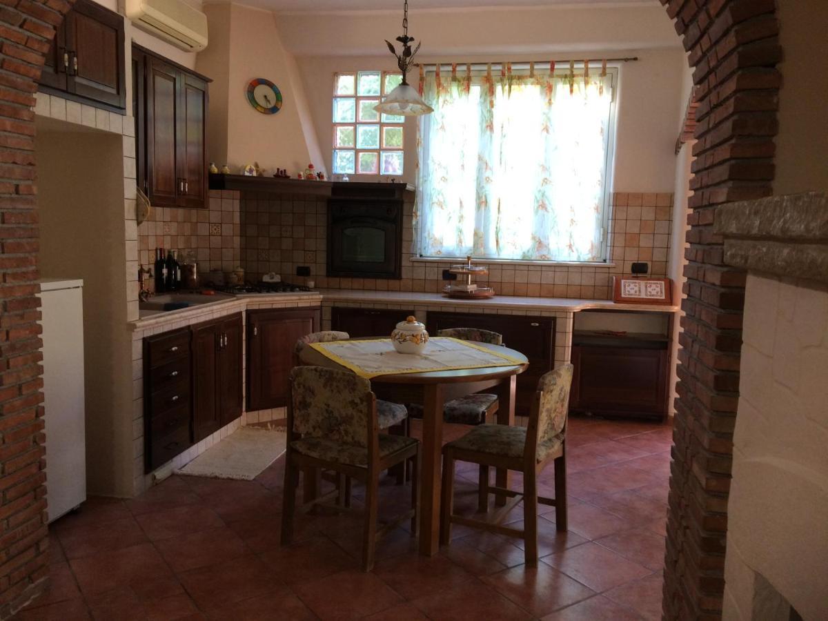 Bed and Breakfast Marinette Barcellona Pozzo di Gotto Exterior foto